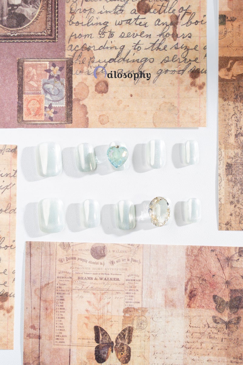 Nailosophy أظافر ضغط فاخرة مصنوعة يدويًا بعيون قط فضية مع جواهر قلب عتيقة | شكل مربع - Image 2